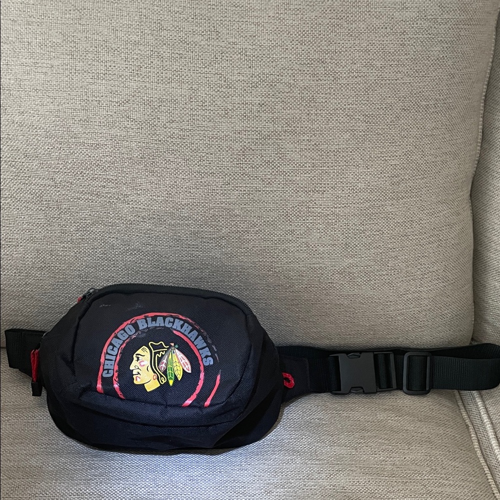 NHL Black Chicago Blackhawks Belt Bag